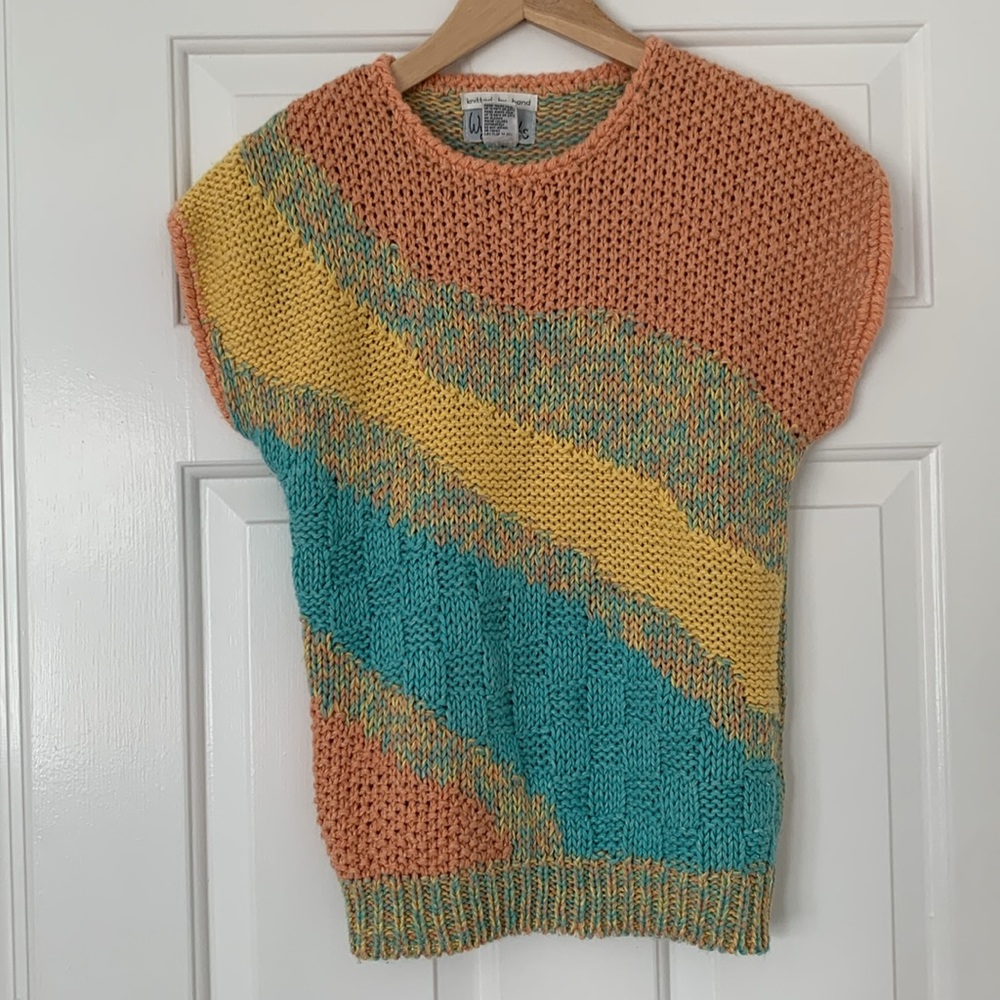 VTG Wye Oaks 80s 90s short sleeve sweater or vest hand knit